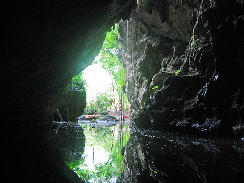 Пещера Бартон-Крик